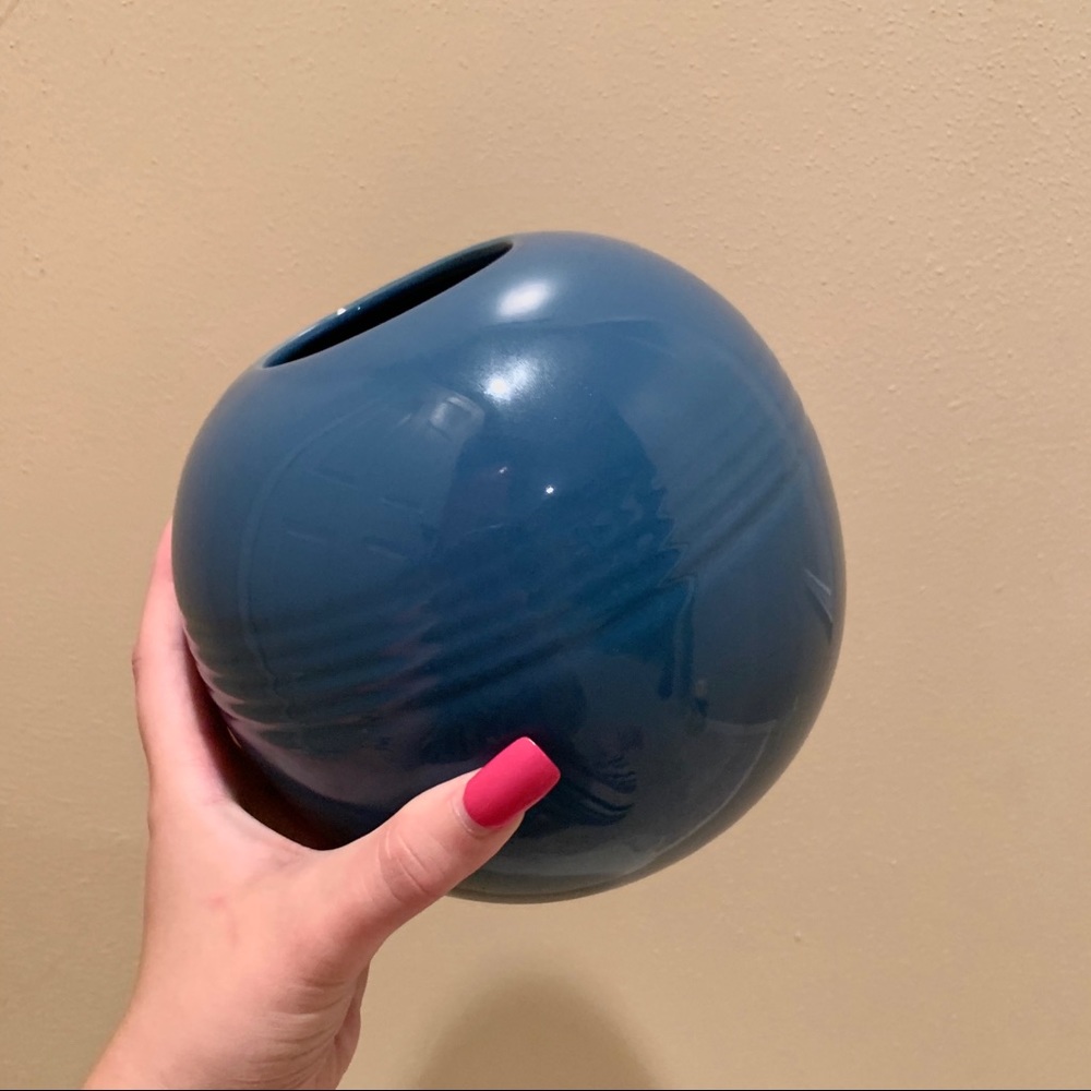 Vintage Art Deco round blue vase